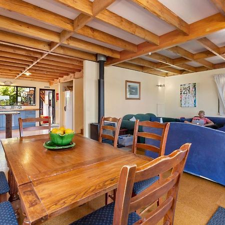 Raglan Backpackers Hostel Buitenkant foto