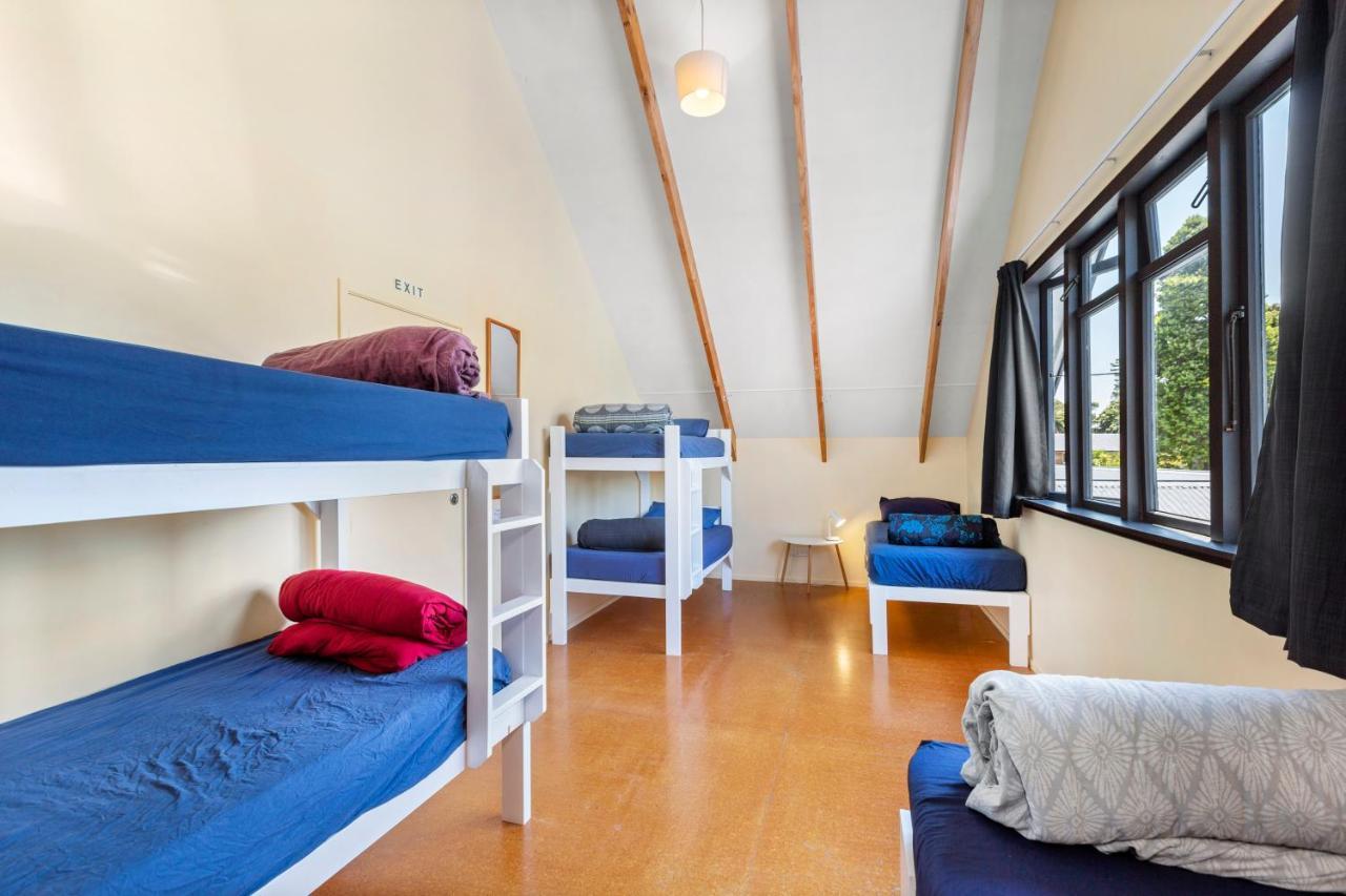 Raglan Backpackers Hostel Buitenkant foto