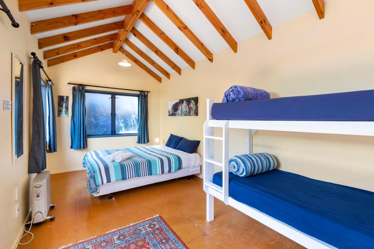 Raglan Backpackers Hostel Buitenkant foto