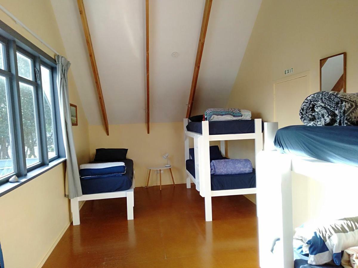 Raglan Backpackers Hostel Buitenkant foto